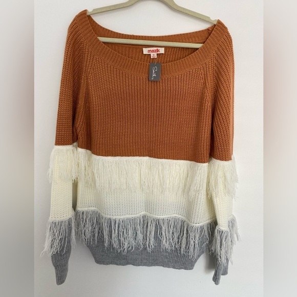 NWT MAZIK Women’s Marni Sweater Size Medium Brown Gray Stripe Fringe‎ Knit Boho - Picture 1 of 8